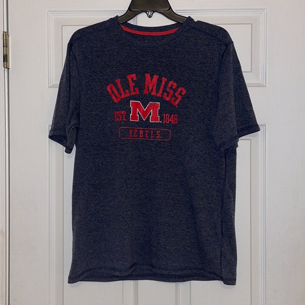 Ole Miss Rebels Champion T-Shirt— Medium
